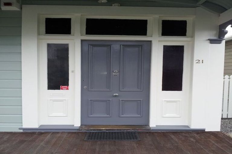 Photo of property in 21 Constable Street, Newtown, Wellington, 6021