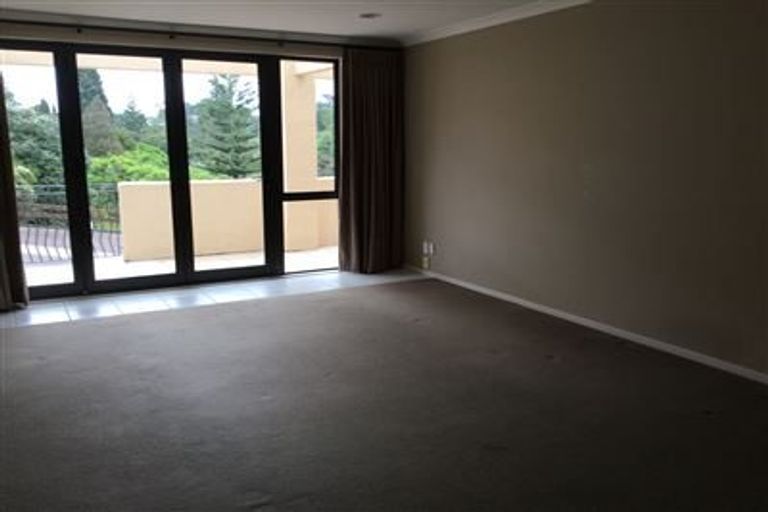 Photo of property in 22/8 Monte Cassino Place, Birkdale, Auckland, 0626