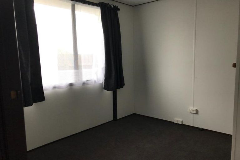 Photo of property in 2 Sequoia Place, Pukete, Hamilton, 3200
