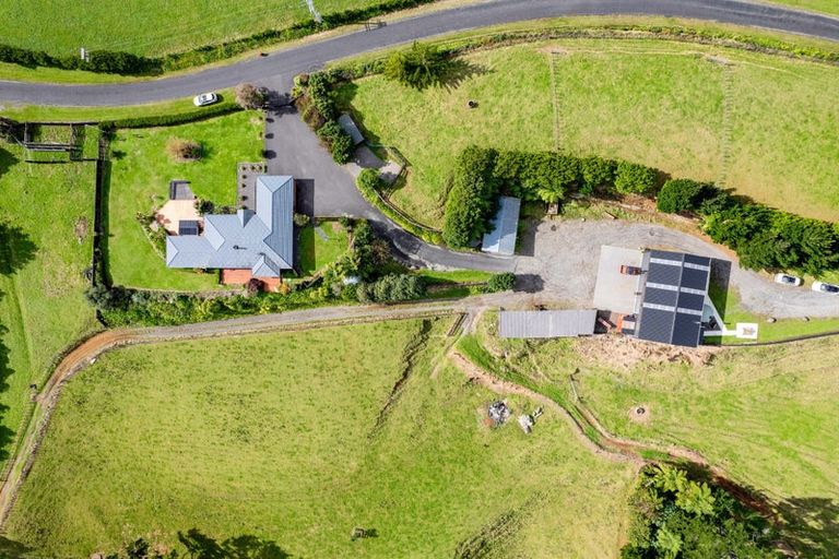Photo of property in 402 Hursthouse Road, Tarurutangi, Inglewood, 4389