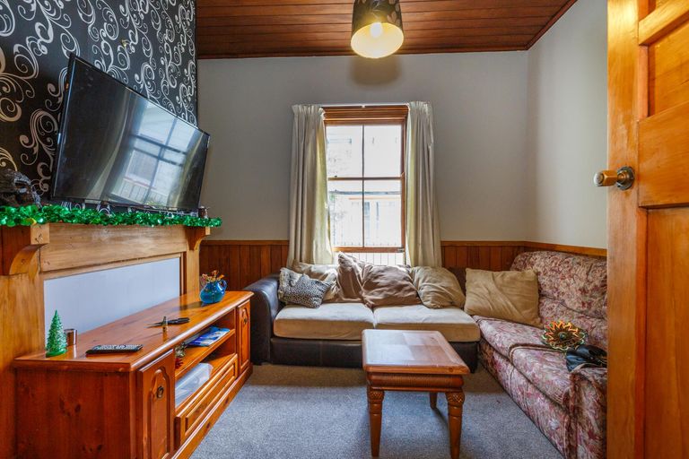 Photo of property in 11 Aspen Way, Kelvin Grove, Palmerston North, 4414