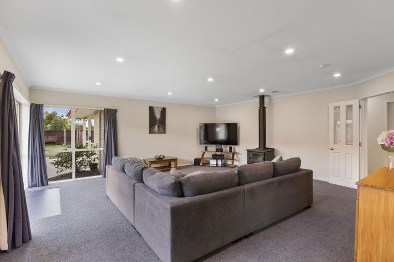 Photo of property in 139 Chinnerys Road, Woodend, 7610