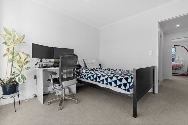 Photo of property in 60 Te Napi Drive, Takanini, 2112