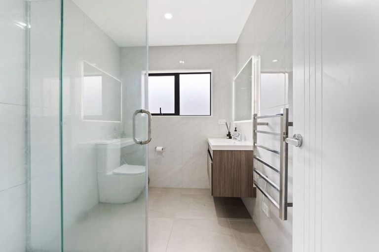 Photo of property in 222c Pakuranga Road, Pakuranga Heights, Auckland, 2010