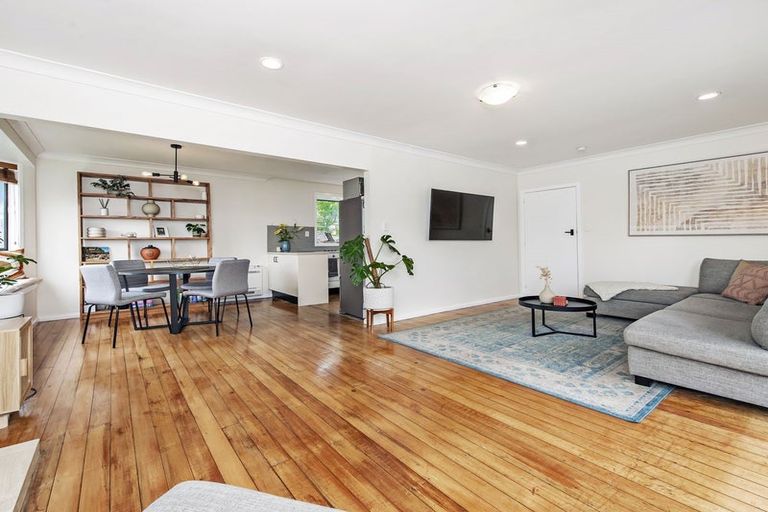 Photo of property in 27 Boston Avenue, Hornby, Christchurch, 8042