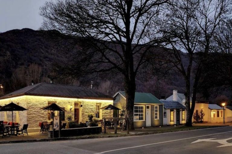 Photo of property in 14 Lot Rc, 63 Manse Road, Arrowtown, 9302
