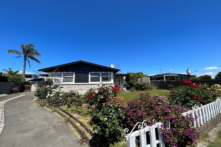 Photo of property in 27 Otatara Road, Taradale, Napier, 4112