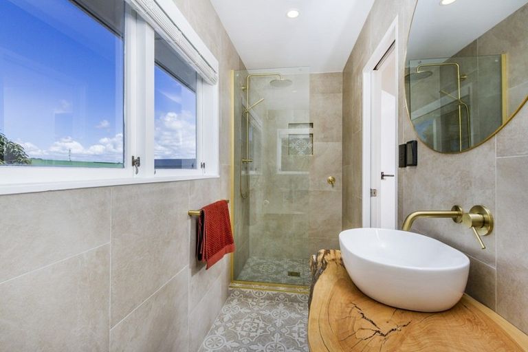 Photo of property in 140 Deep Creek Road, Torbay, Auckland, 0630