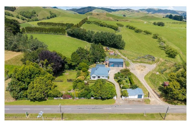 Photo of property in 54 Alfredton Road, Eketahuna, 4900