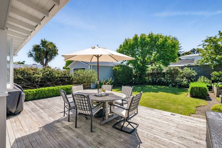 Photo of property in 86 Tukapa Street, Westown, New Plymouth, 4310