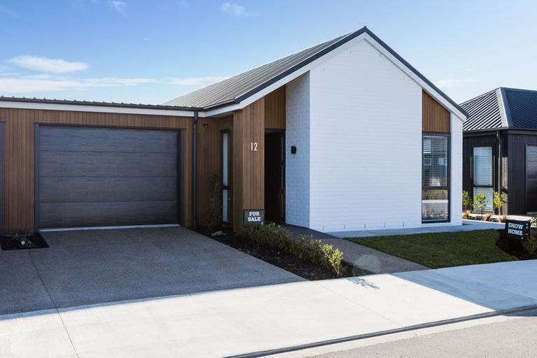 Photo of property in 12 Evergreen Parade, Rosehill, 2113