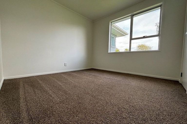 Photo of property in 2 Hobman Place, Manurewa, Auckland, 2102