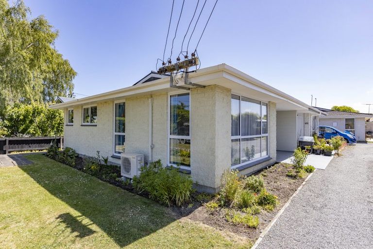 Photo of property in 1/17 Tyrone Street, Belfast, Christchurch, 8051