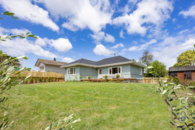 Photo of property in 29 Cambridge Road, Riverhead, 0820