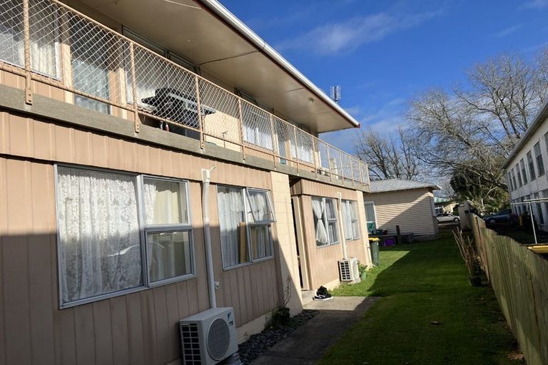 Photo of property in 142u2 Firth Street, Hamilton East, Hamilton, 3216