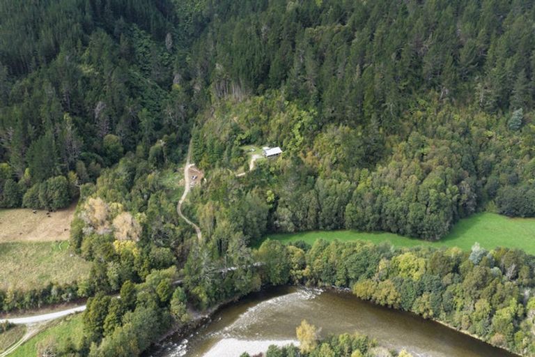 Photo of property in 1155 East Takaka Road, Upper Takaka, Takaka, 7183