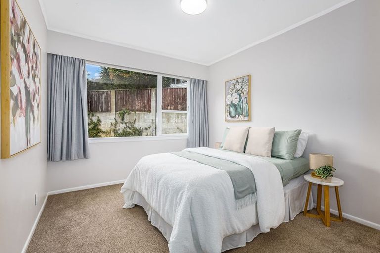 Photo of property in 9 Brora Crescent, Papakowhai, Porirua, 5024