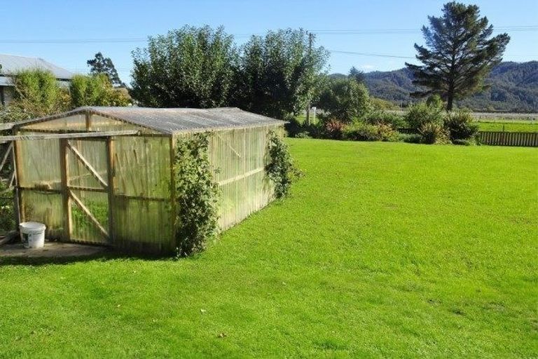 Photo of property in 65 Crampton Road, Reefton, 7830