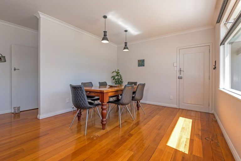 Photo of property in 85 Chelwood Street, Takaro, Palmerston North, 4412