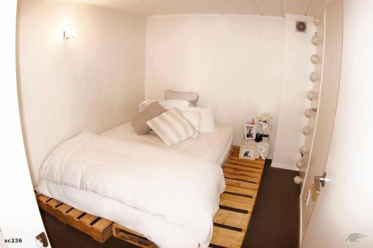 Photo of property in Las Olas De Cuba, 13/35 Torrens Terrace, Mount Cook, Wellington, 6011