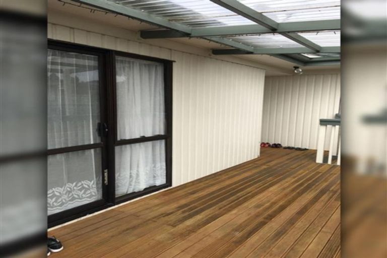 Photo of property in 12 Patrice Place, Massey, Auckland, 0614