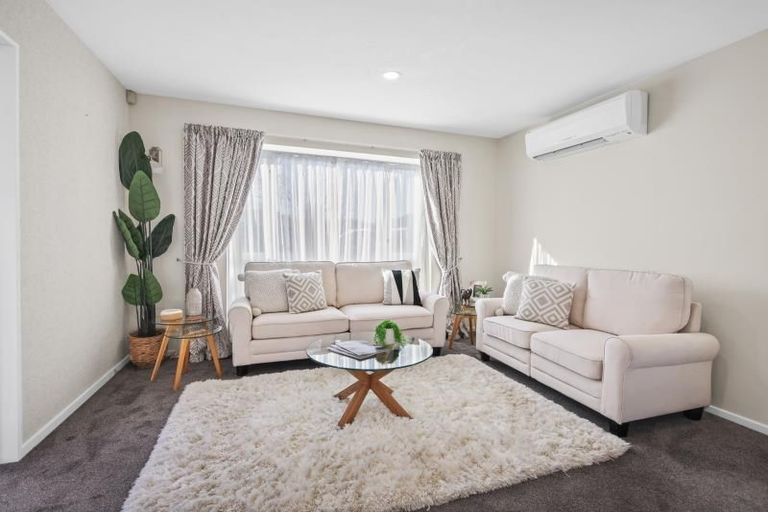 Photo of property in 2 Hatfield Place, Avonhead, Christchurch, 8042