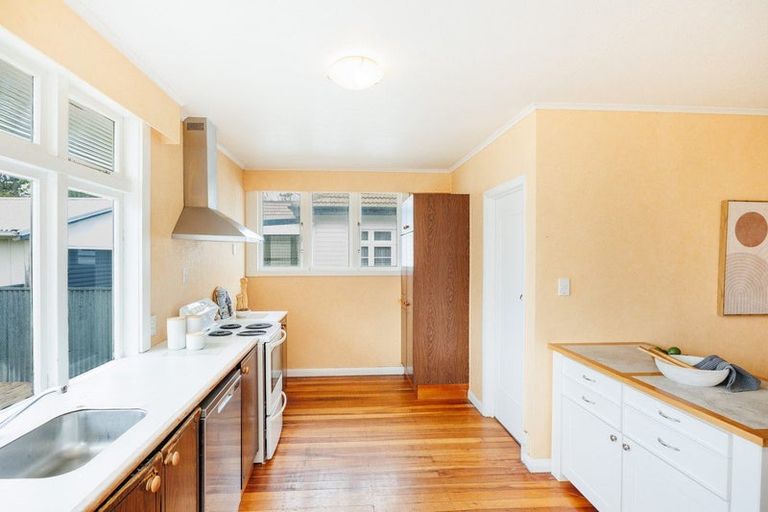 Photo of property in 7 Hobson Place, Takaro, Palmerston North, 4412