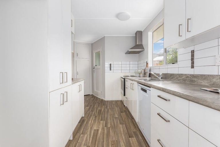 Photo of property in 9 The Bollard, Whitby, Porirua, 5024