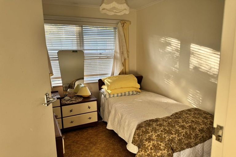 Photo of property in 20 Sovereign Place, Glenfield, Auckland, 0629