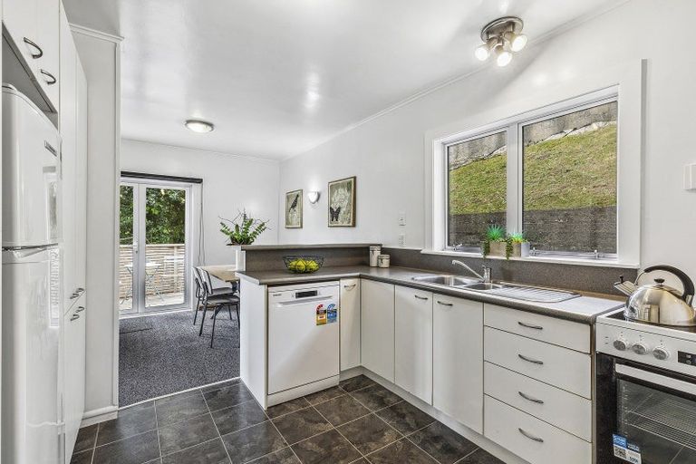 Photo of property in 18 Blackbridge Road, Wadestown, Wellington, 6012