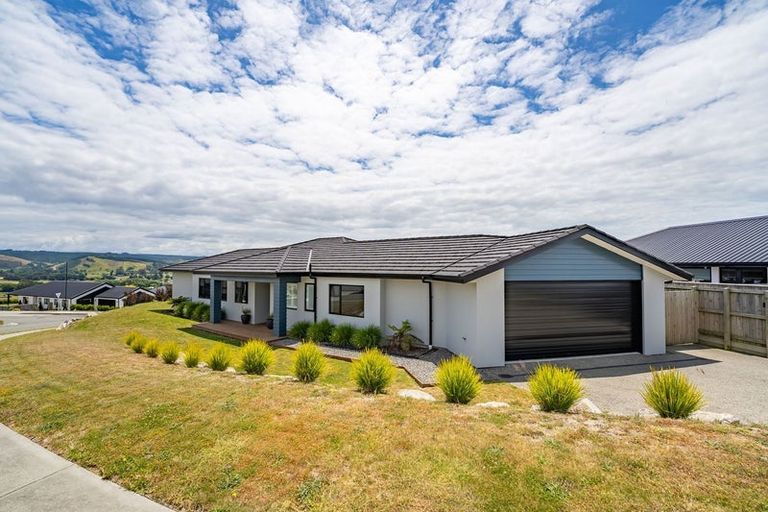 Photo of property in 50 Katania Heights, Brightwater, 7022