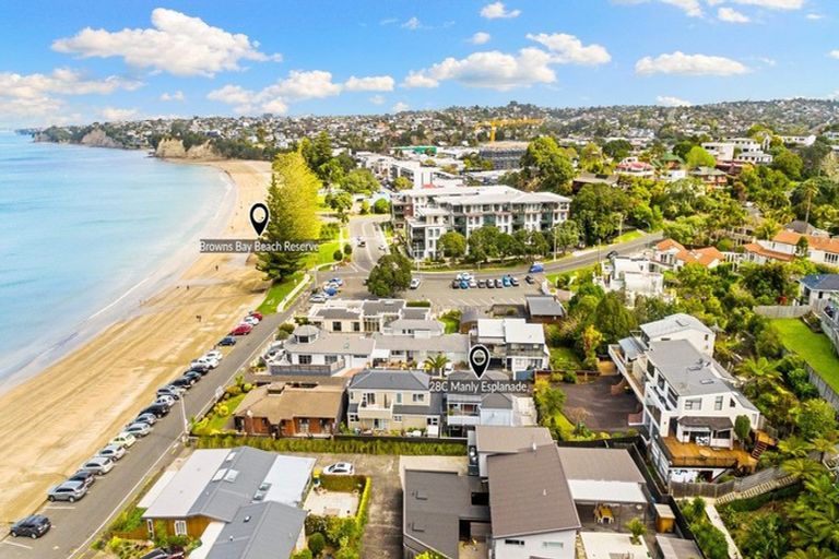 Photo of property in 3/28 Manly Esplanade, Browns Bay, Auckland, 0630