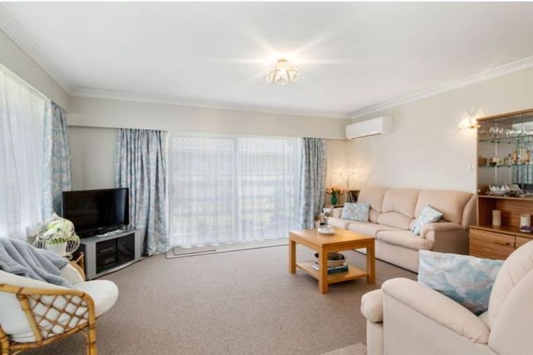 Photo of property in 20a Porutu Street, Fairfield, Lower Hutt, 5011