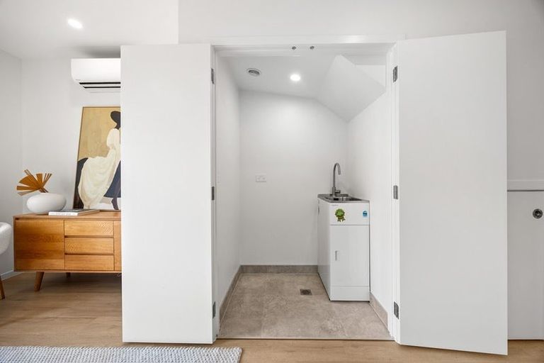Photo of property in 30e Flaxdale Street, Birkdale, Auckland, 0626