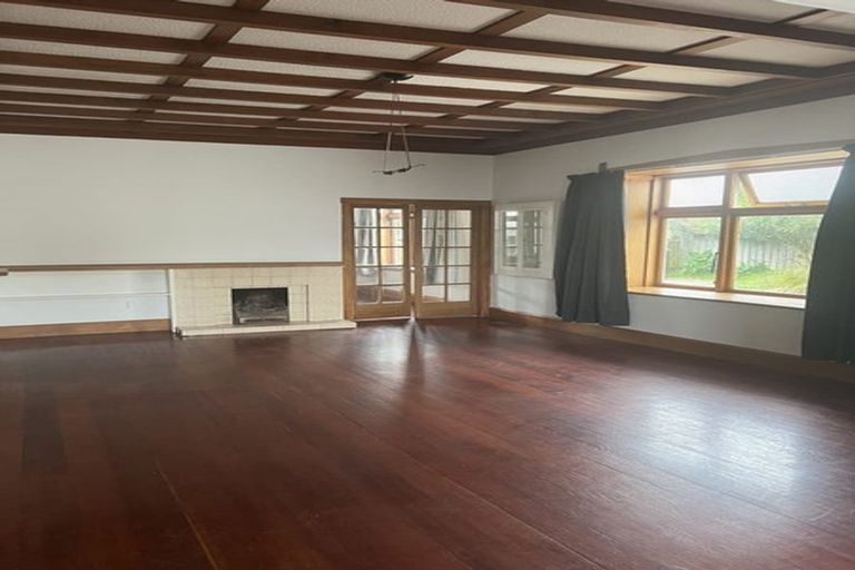 Photo of property in 11 Rolleston Street, Mount Cook, Wellington, 6021