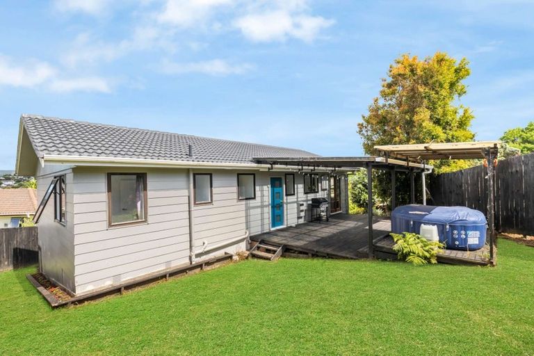 Photo of property in 80 Sunvue Road, Glen Eden, Auckland, 0602