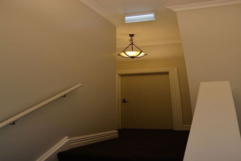 Photo of property in 15 Portland Crescent, Thorndon, Wellington, 6011
