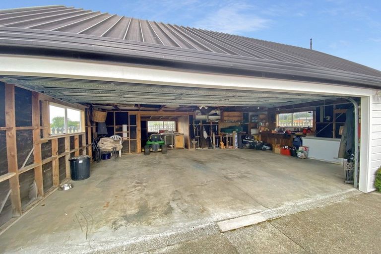 Photo of property in 3 Maclaurin Street, Dannevirke, 4930