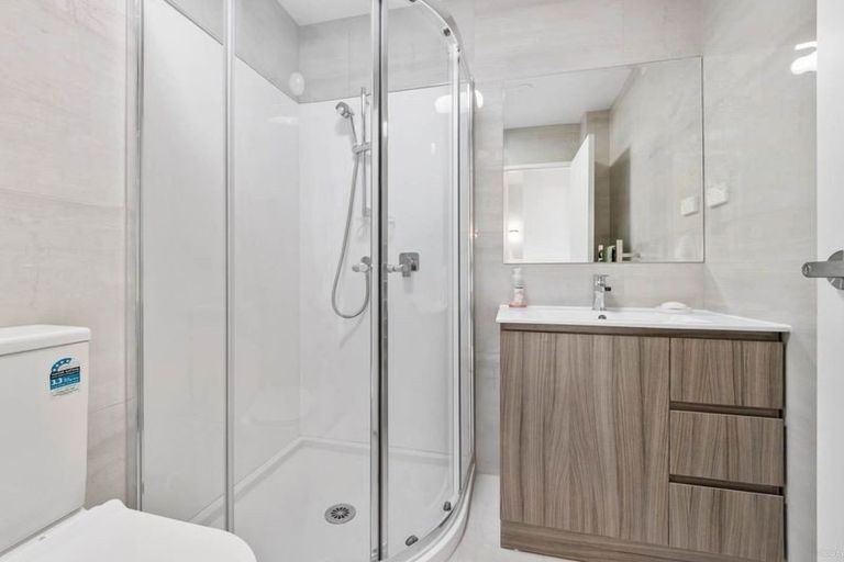 Photo of property in 2/46 Te Kanawa Crescent, Henderson, Auckland, 0610