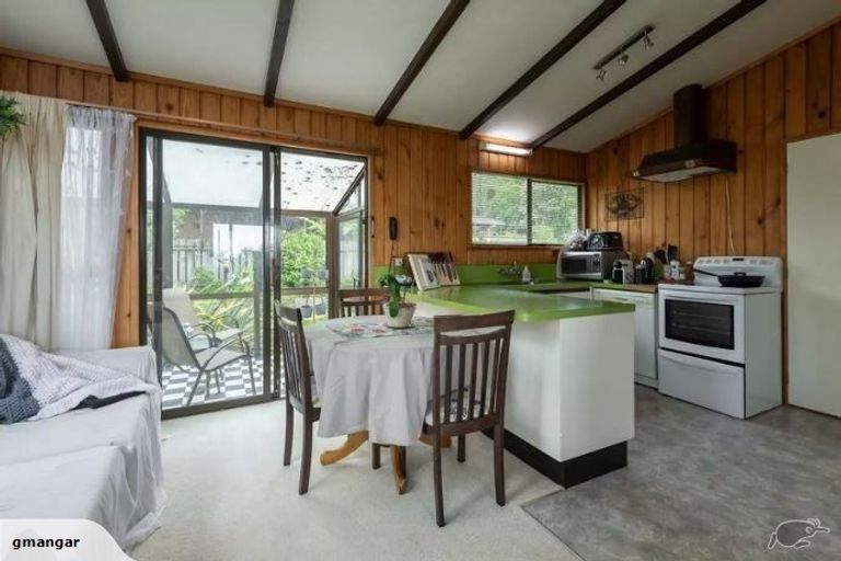 Photo of property in 69 Bedford Street, Northland, Wellington, 6012