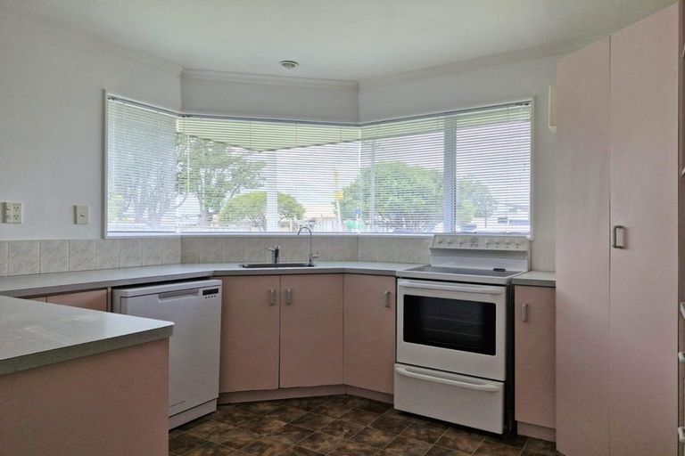 Photo of property in 3/39 Sackville Street, Fitzroy, New Plymouth, 4312