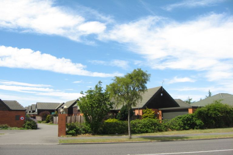 Photo of property in 10/415 Mairehau Road, Parklands, Christchurch, 8083