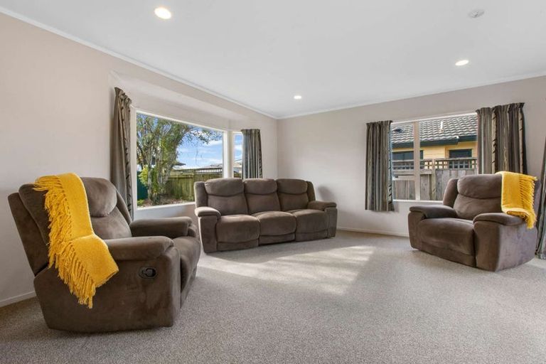 Photo of property in 5 Edgewater Grove, Whakatane, 3120
