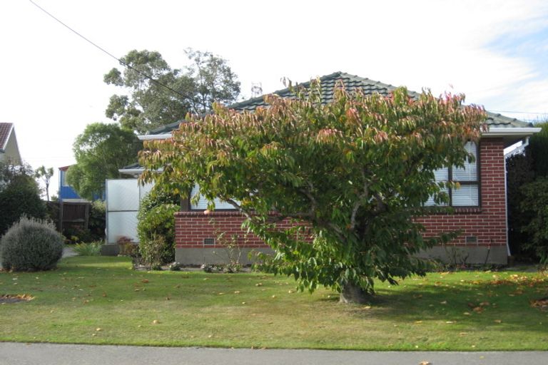 Photo of property in 24 Greenhurst Street, Sockburn, Christchurch, 8042