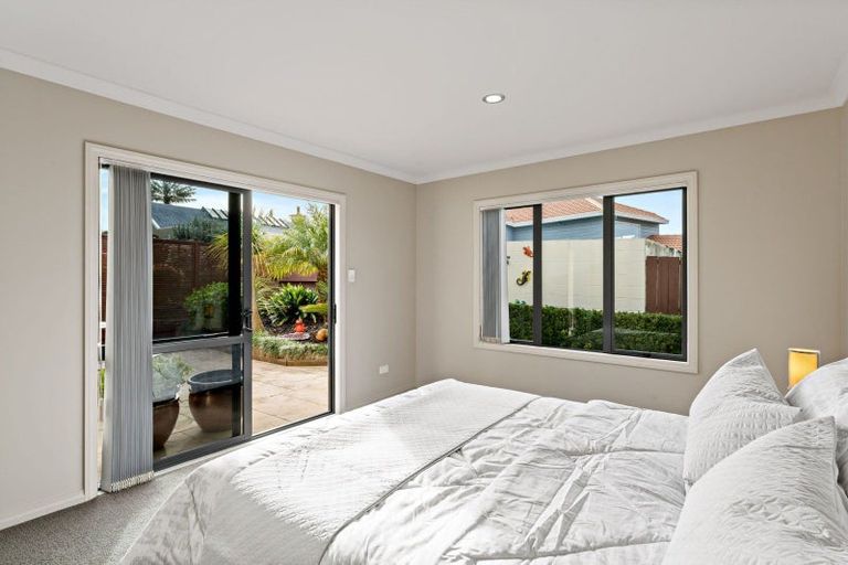 Photo of property in 157e Hobsonville Road, West Harbour, Auckland, 0618