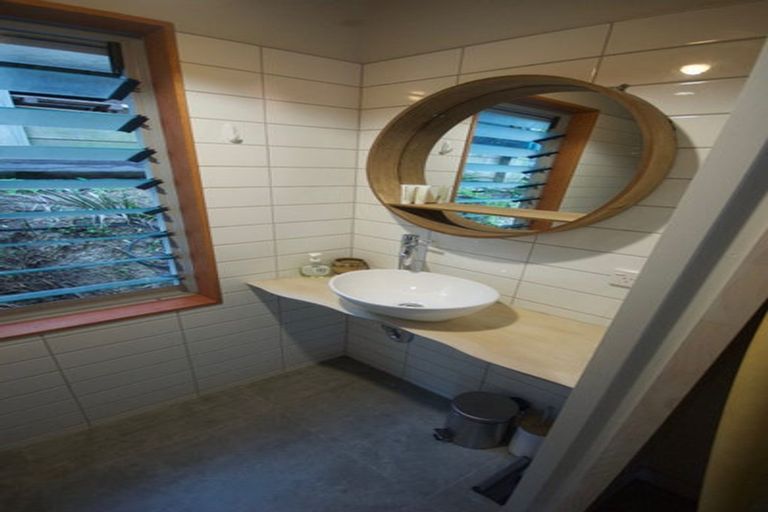 Photo of property in 203 Houghton Bay Road, Houghton Bay, Wellington, 6023