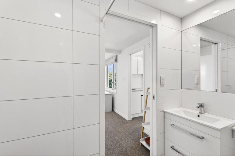 Photo of property in 135 Thompson Road, Bluff Hill, Napier, 4110