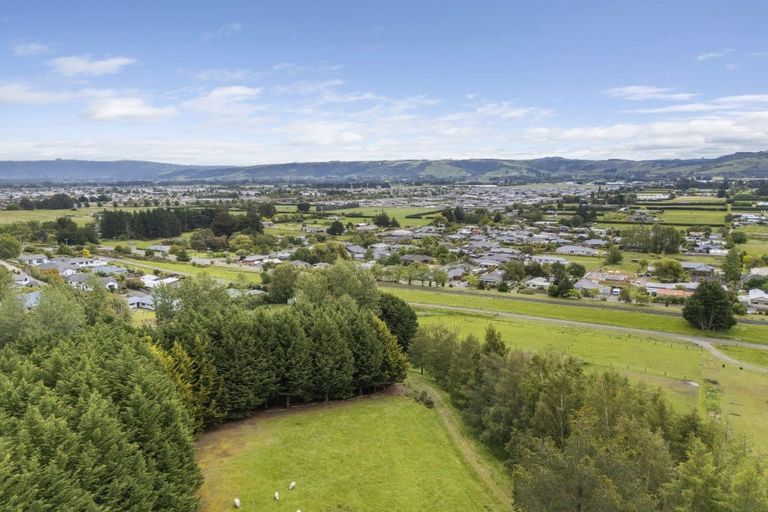 Photo of property in 238 Gladstone Road North, Mosgiel, 9024