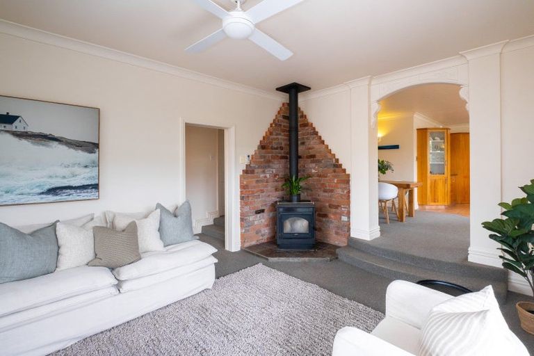 Photo of property in 5 Selwyn Road, Hospital Hill, Napier, 4110