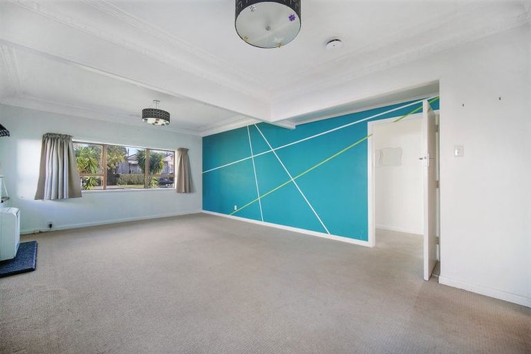 Photo of property in 56 Landscape Road, Papatoetoe, Auckland, 2025